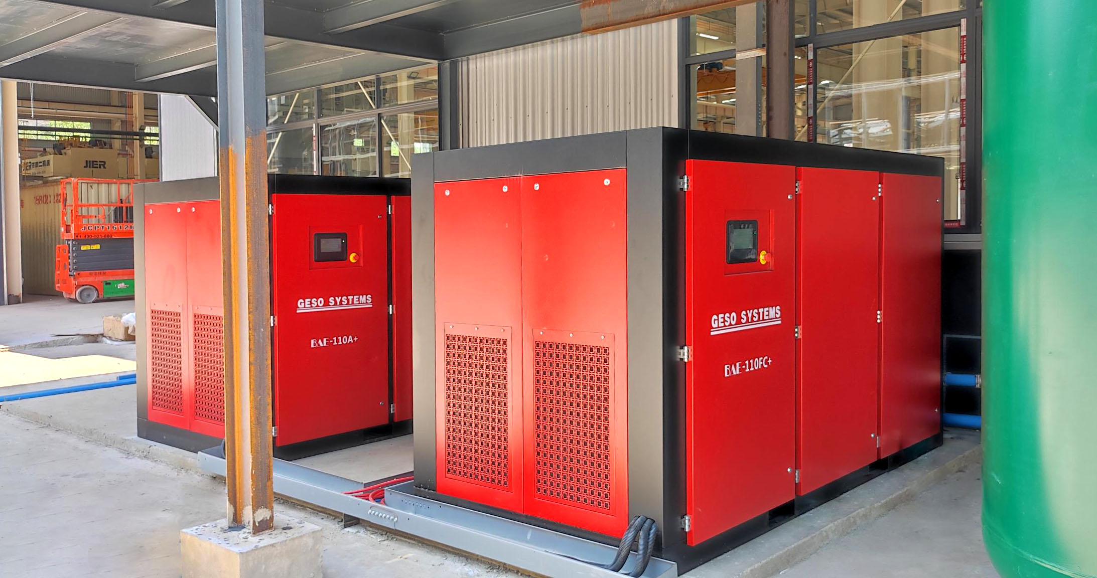 空气压缩机助力石化行业实现高效生产和安全运行。